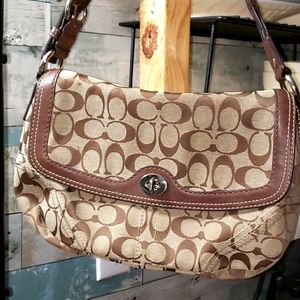 NWOT small signature coach purse